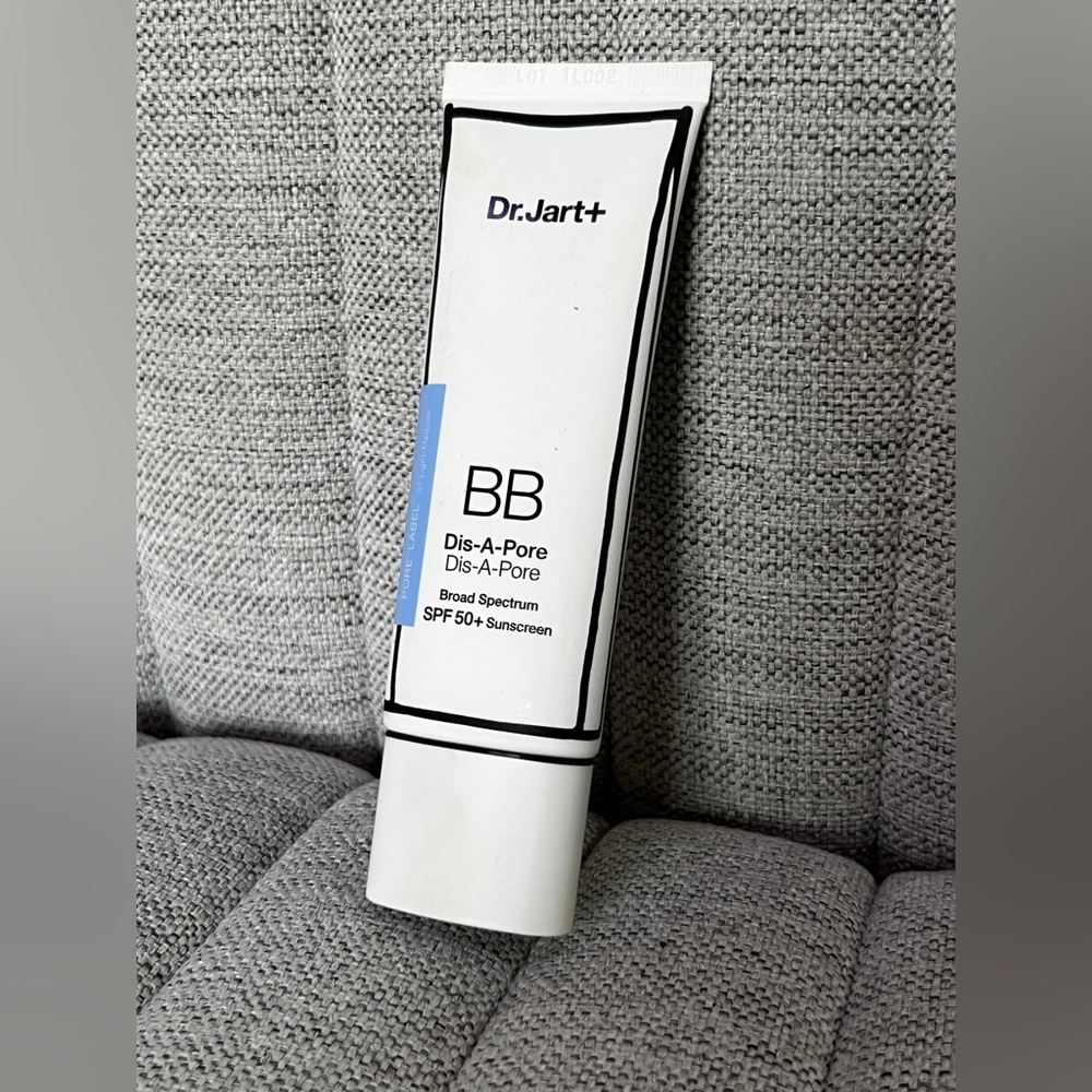 Dr Jart Dis- a - Pore BB Cream in shade light-medium